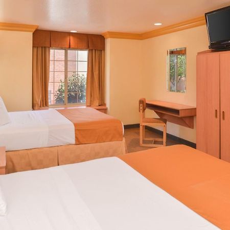 H3 Inn & Suites - Lax Airport - Los Angeles Inglewood Dış mekan fotoğraf