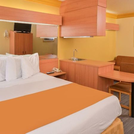 H3 Inn & Suites - Lax Airport - Los Angeles Inglewood Dış mekan fotoğraf