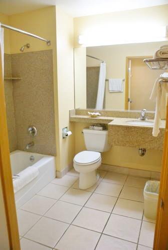 H3 Inn & Suites - Lax Airport - Los Angeles Inglewood Oda fotoğraf