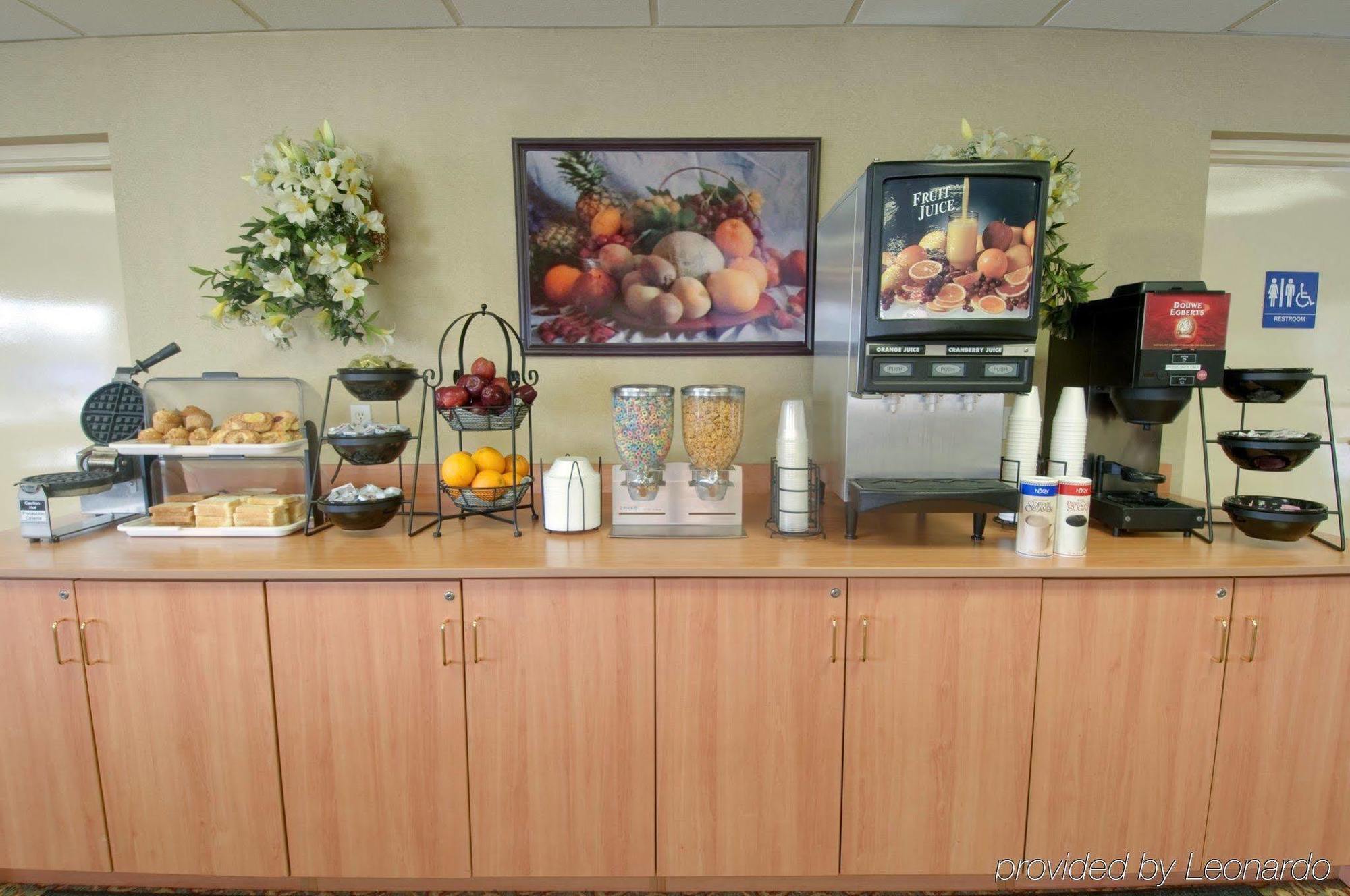 H3 Inn & Suites - Lax Airport - Los Angeles Inglewood Restoran fotoğraf