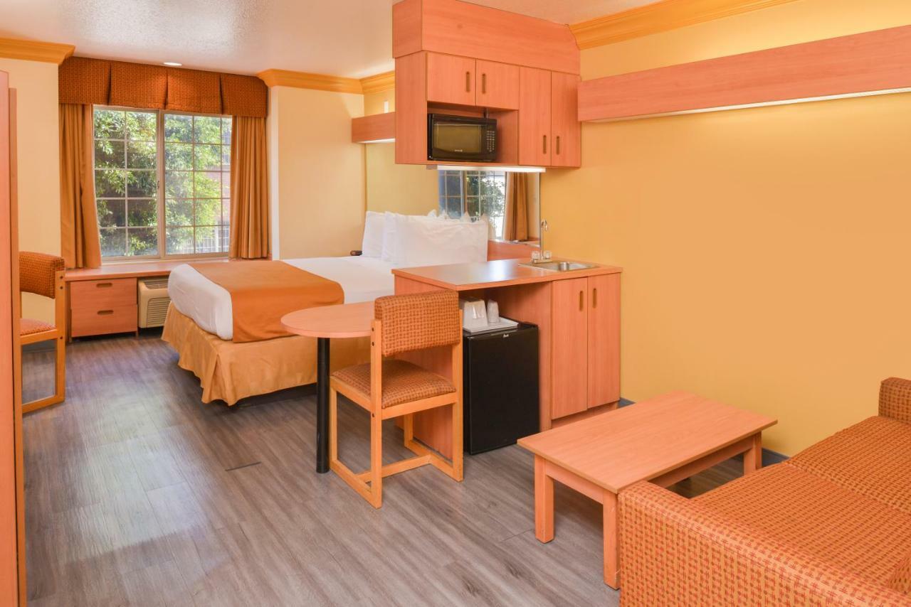 H3 Inn & Suites - Lax Airport - Los Angeles Inglewood Dış mekan fotoğraf