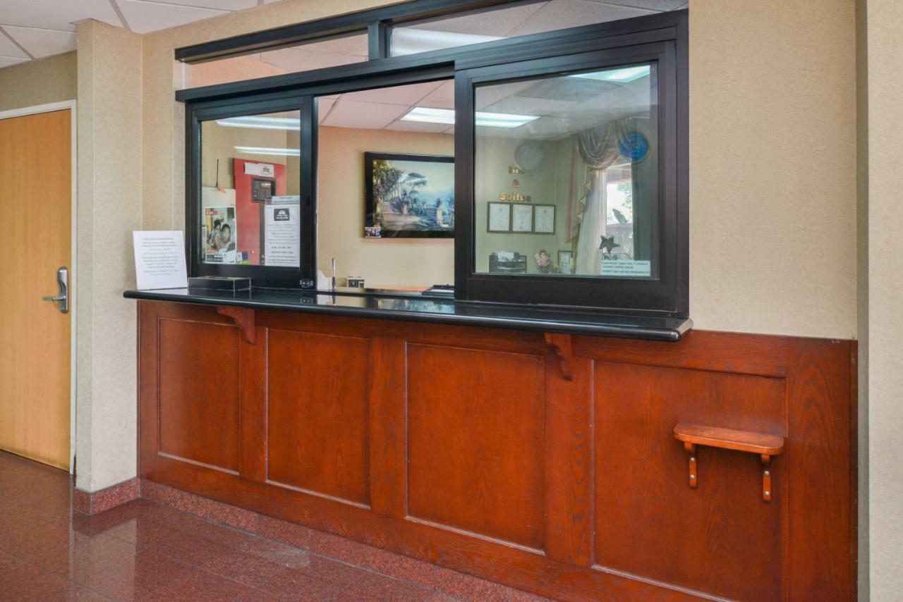 H3 Inn & Suites - Lax Airport - Los Angeles Inglewood Dış mekan fotoğraf